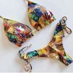 Flavia® | Effortless and Bikinis