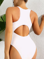 Beautifully Finished Top in a Timeless Design
