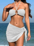 Effortlessly Elegant Garment with a Timeless Design