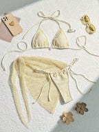 Finely Styled Top with a Classic Vintage Look
