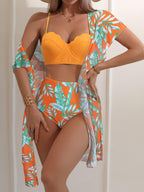 Finely Styled Top with a Classic Vintage Look