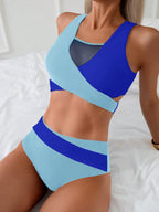 Casually Elegant Garment with a Refined Edge