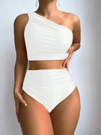 Finely Styled Top with a Classic Vintage Look