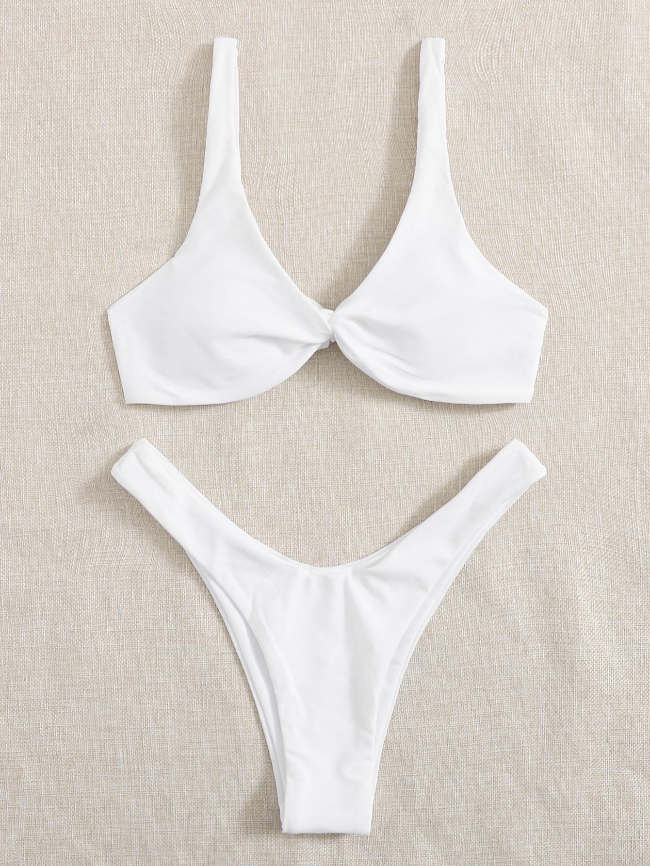 Classic Vintage Top with a Flattering Fit