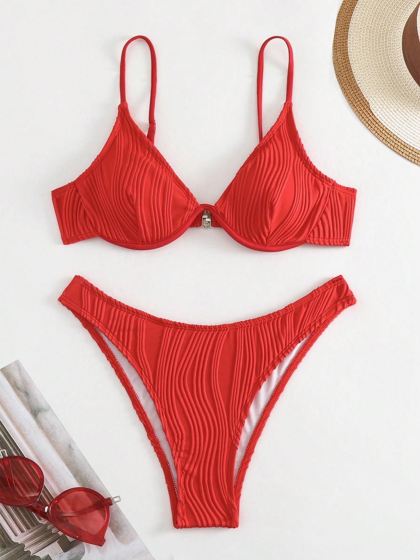 Effortlessly Elegant Top with a Timeless Design