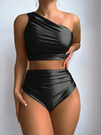 Finely Styled Top with a Classic Vintage Look