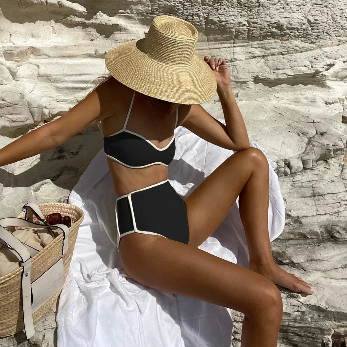 Effortlessly Elegant Bathing Suit with a Timeless Design