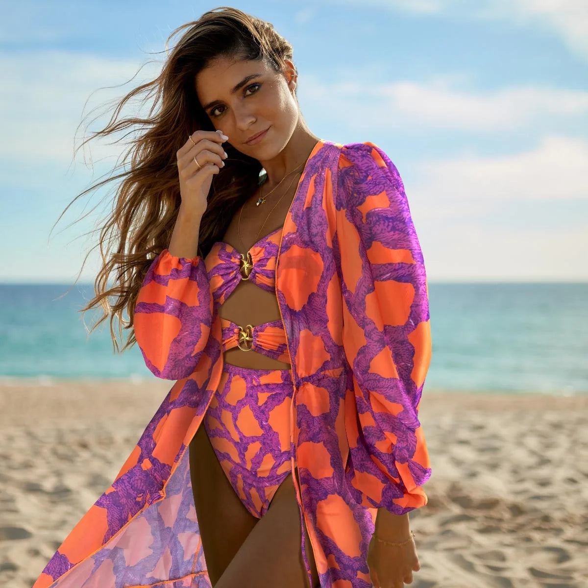Effortlessly Elegant Bathing Suit with a Timeless Design