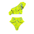 Effortlessly Elegant Bathing Suit with a Timeless Design