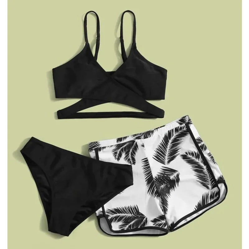 Effortlessly Elegant Bathing Suit with a Timeless Design
