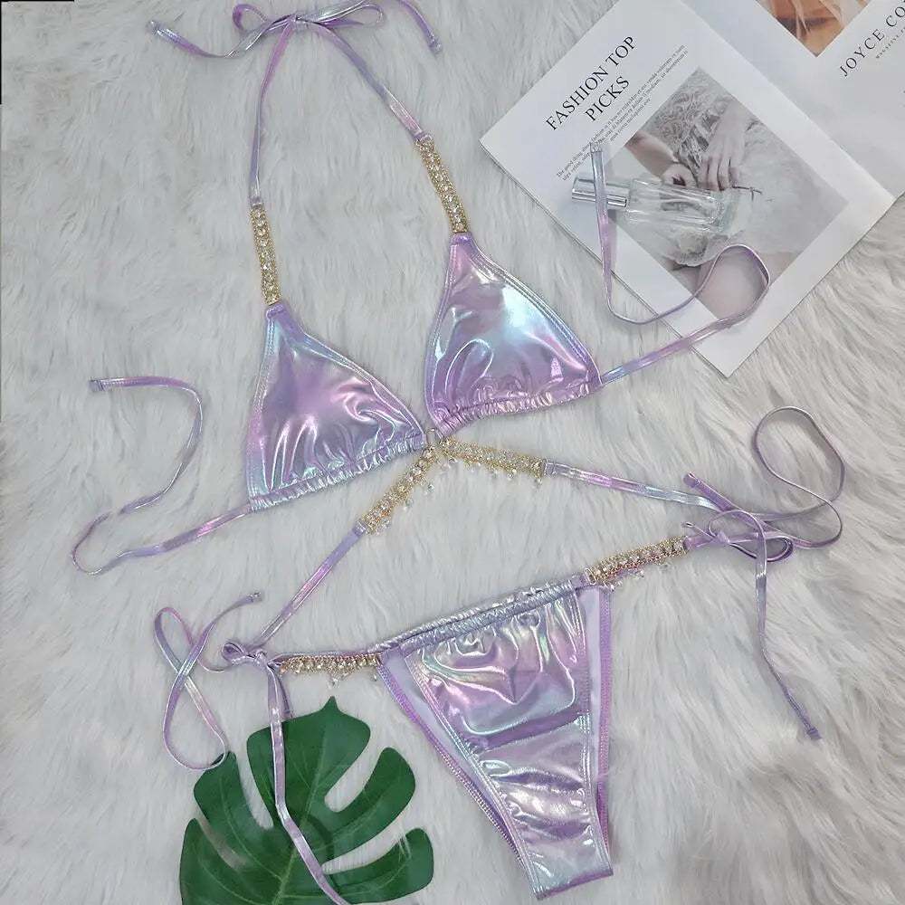 Effortlessly Elegant Bathing Suit with a Timeless Design