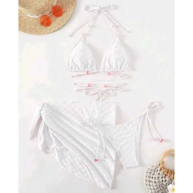 Effortlessly Elegant Bathing Suit with a Timeless Design