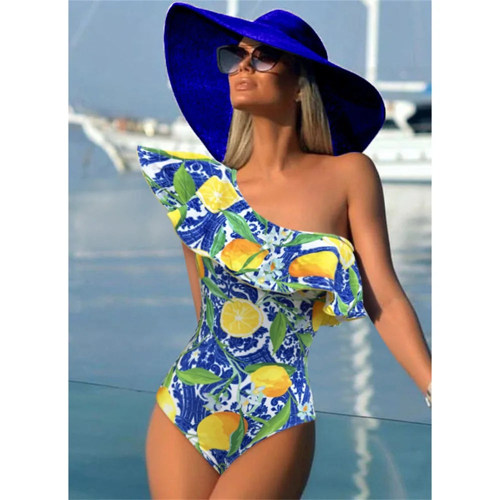 Effortlessly Elegant Bathing Suit with a Timeless Design