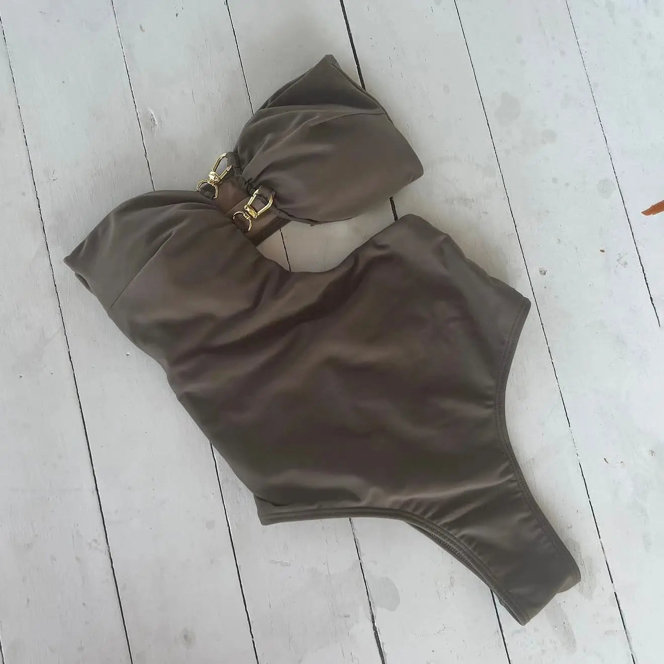 Classic Vintage Bikini with a Flattering Fit