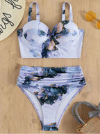 Effortlessly Elegant Bathing Suit with a Timeless Design