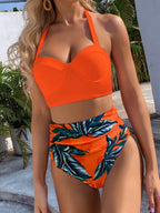Effortlessly Elegant Bathing Suit with a Timeless Design