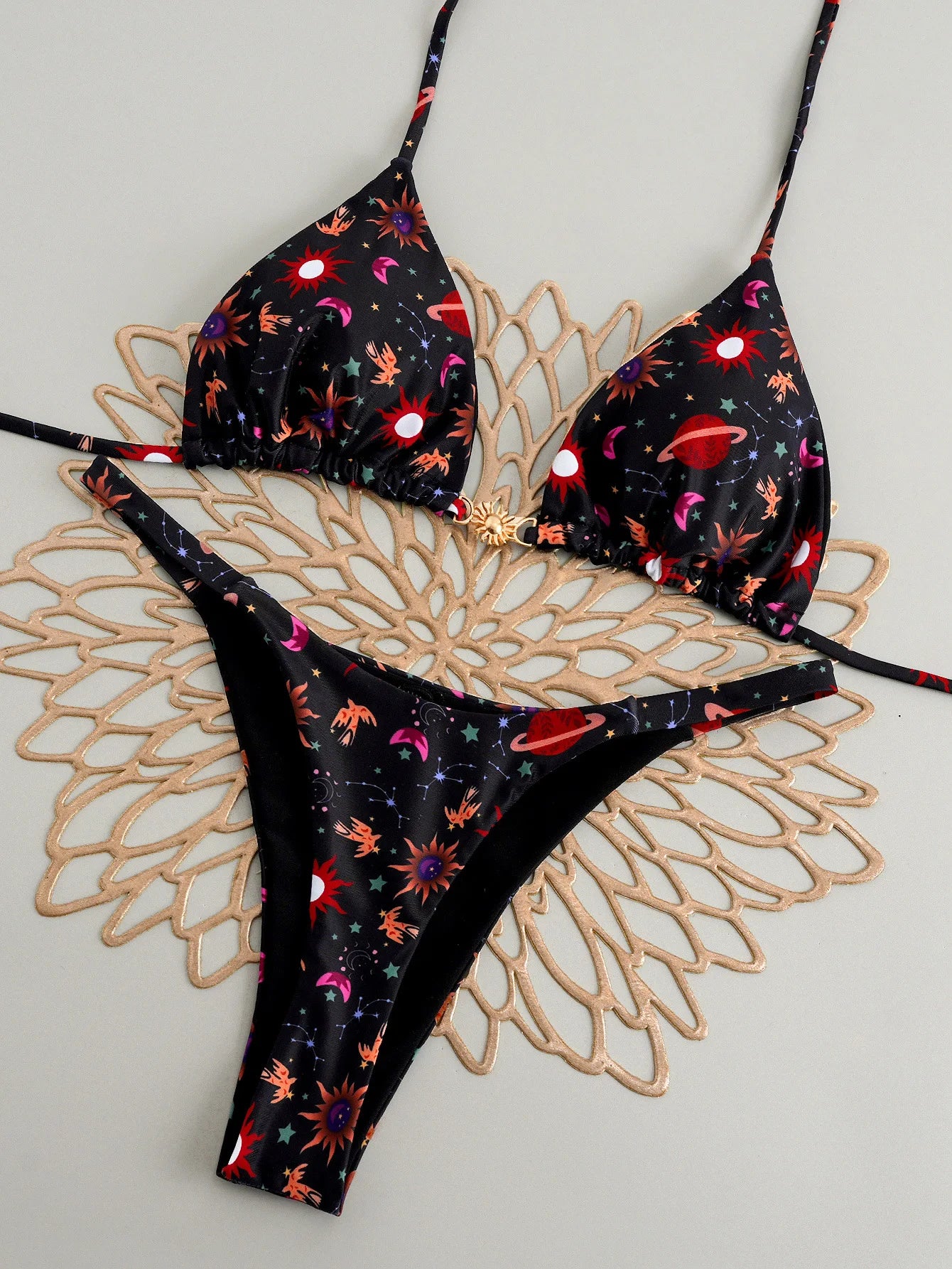 Casually Elegant Bikini with a Refined Edge