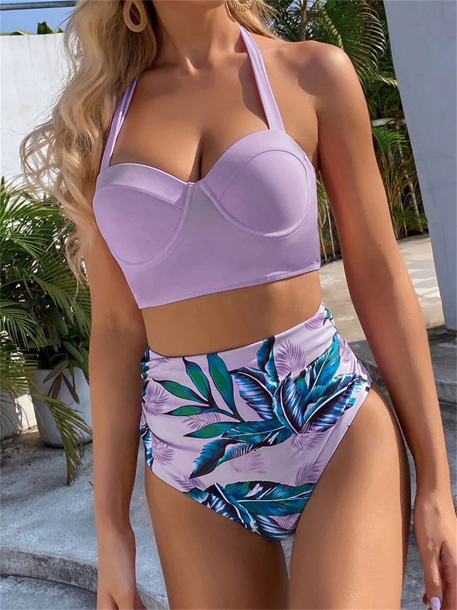 Effortlessly Elegant Bathing Suit with a Timeless Design