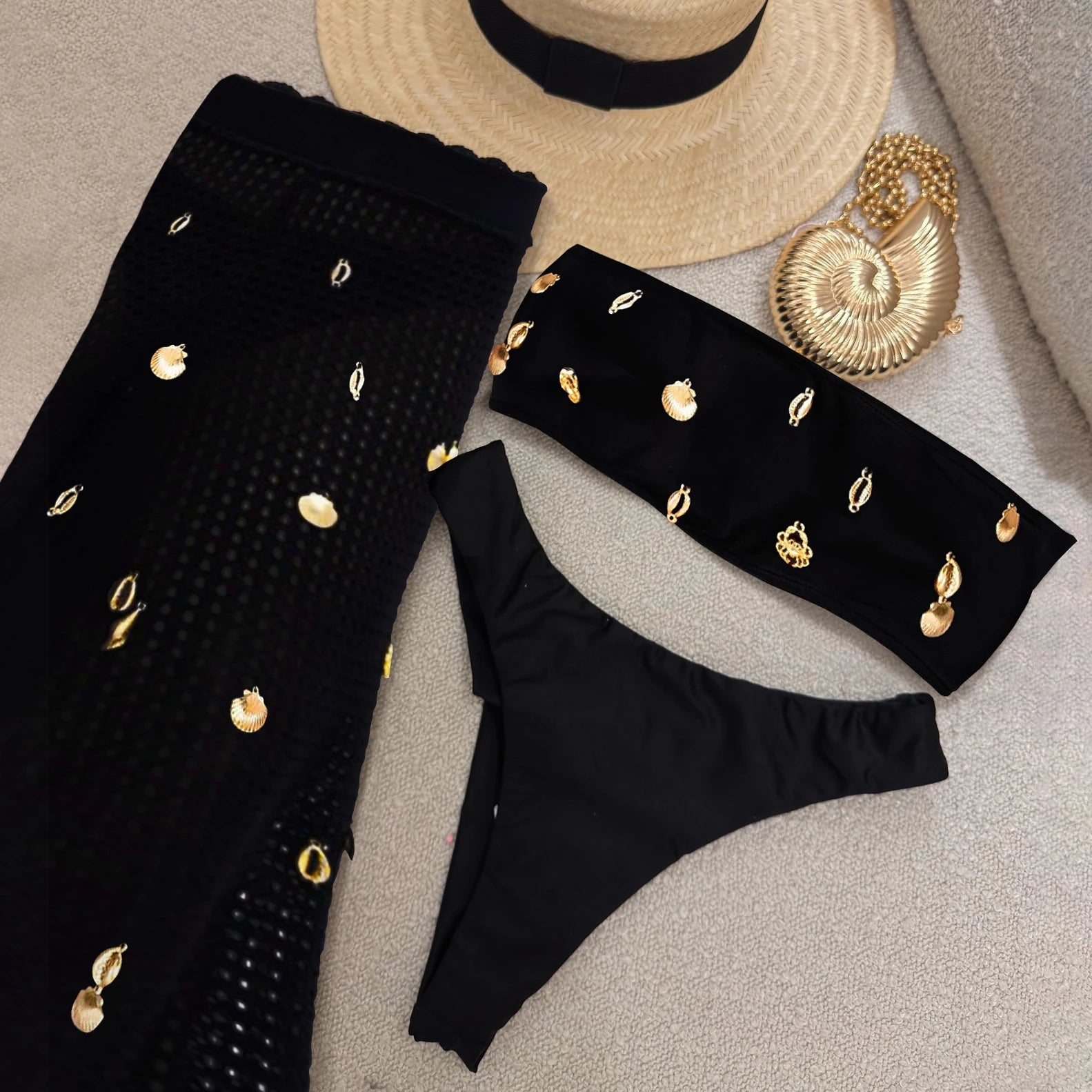 Casually Elegant Pants with a Refined Edge