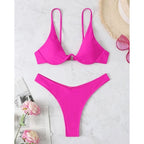 Effortlessly Elegant Bathing Suit with a Timeless Design