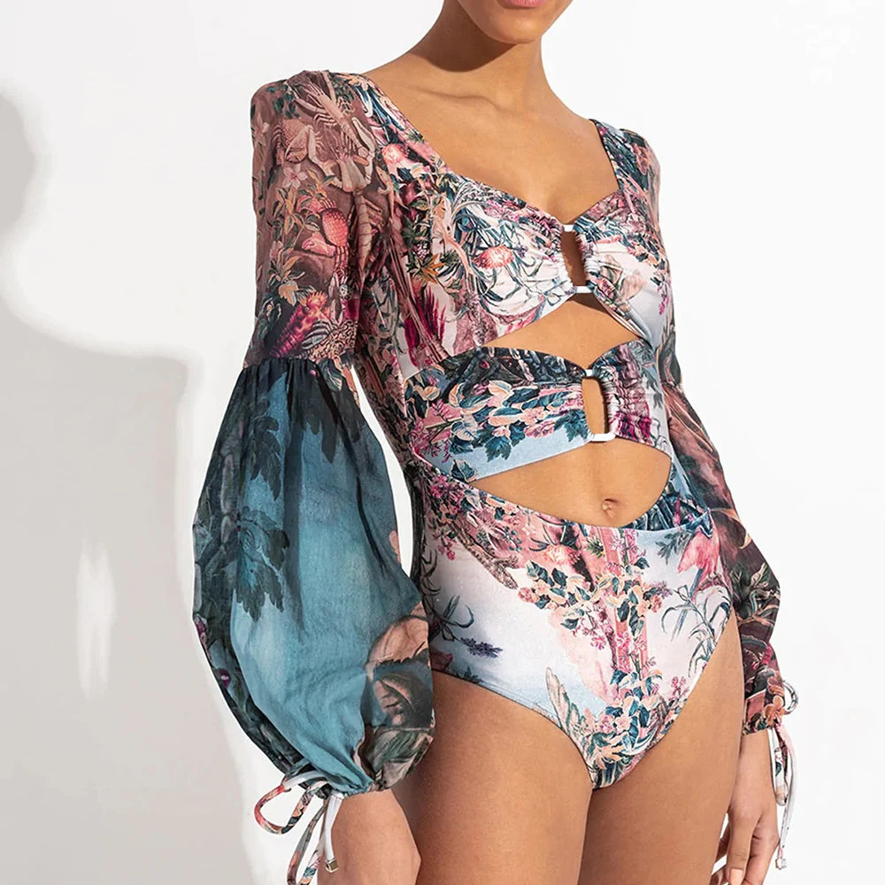 Effortlessly Elegant Bathing Suit with a Timeless Design