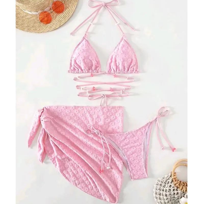 Effortlessly Elegant Bathing Suit with a Timeless Design