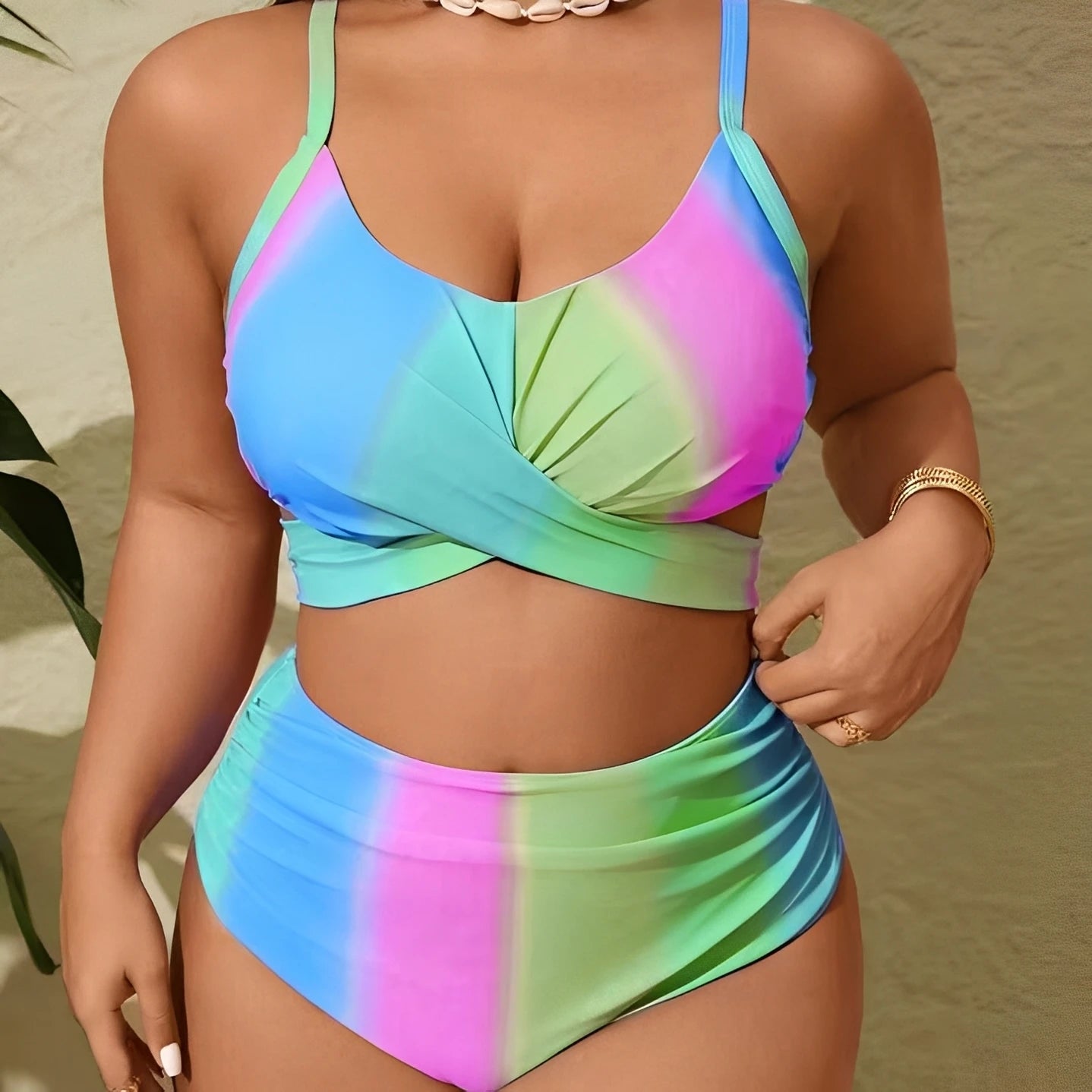 Effortlessly Elegant Bikini with a Timeless Design