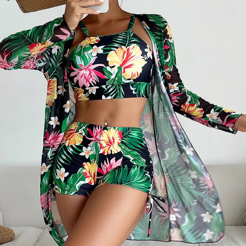 Effortlessly Elegant Bathing Suit with a Timeless Design