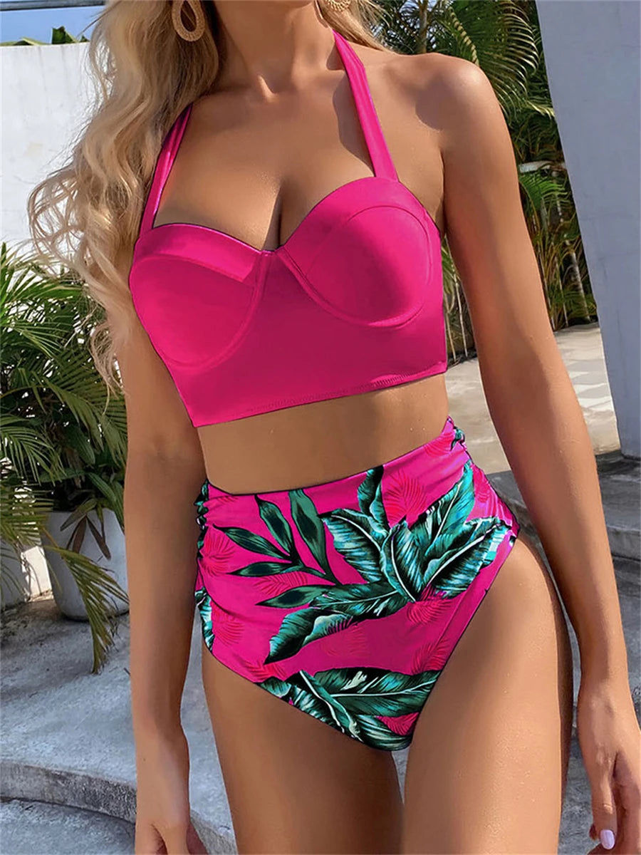 Effortlessly Elegant Bathing Suit with a Timeless Design