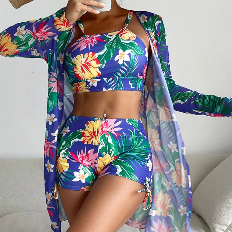 Effortlessly Elegant Bathing Suit with a Timeless Design