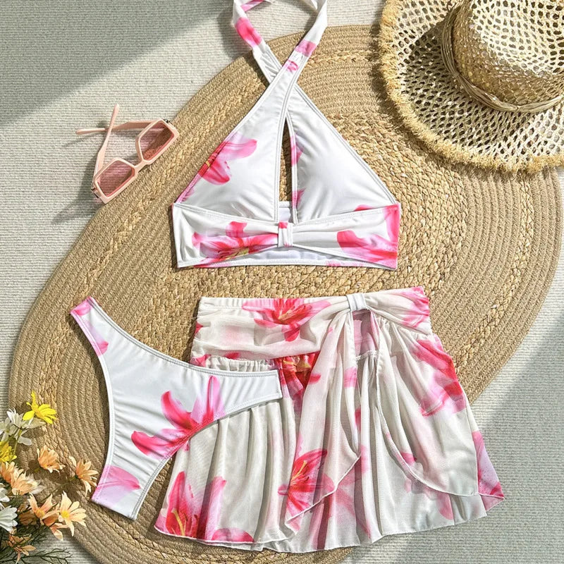 Casually Elegant Bathing Suit with a Refined Edge